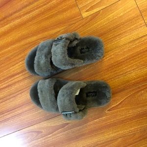 New without tags - UGG Fuzz Yeah Women's Slipper